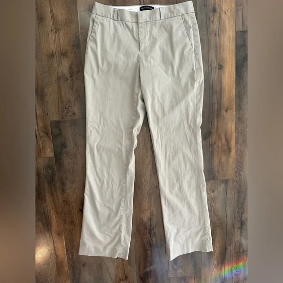 Banana Republic “Logan” Tailored Pants – Size 4 – Khaki Beige - Picture 2 of 7